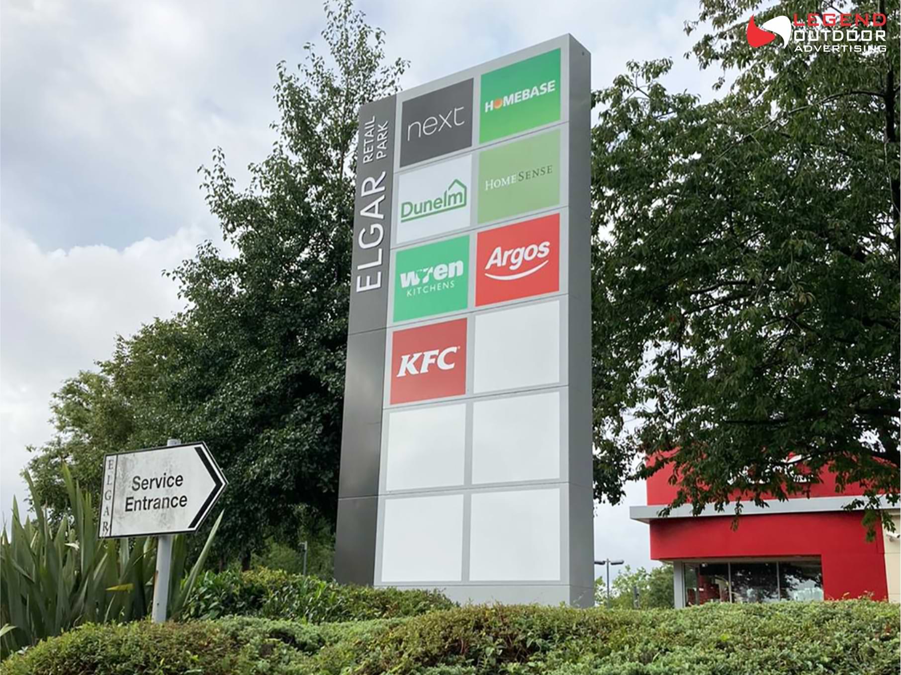 Totem Pole Sign Board